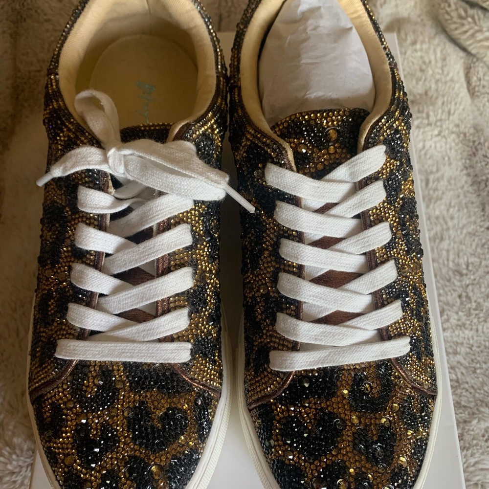Betsy Johnson rhinestone Leopard Print Women's Sneakers size 9  New in box